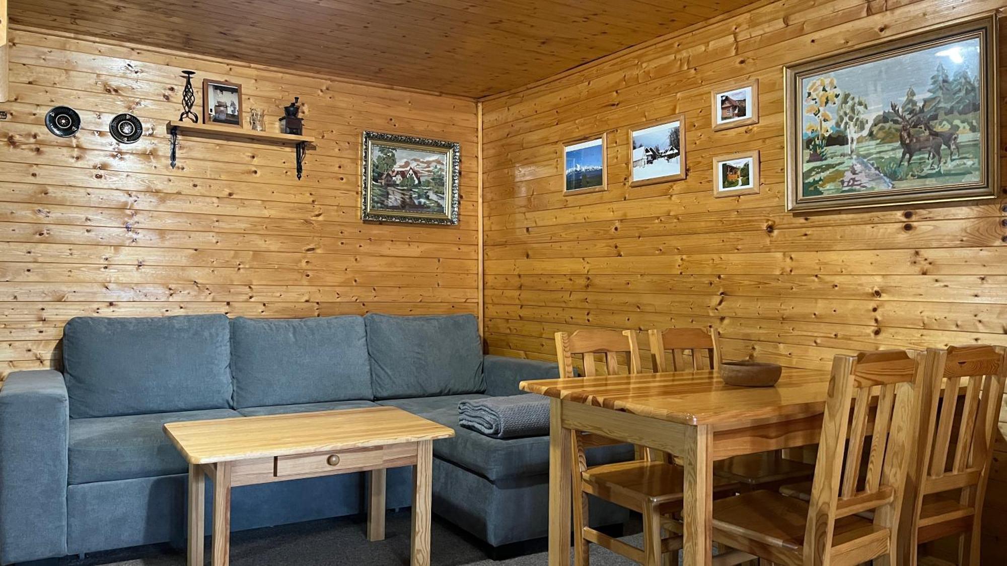 Drevenica U Porubaena * Jakubovany (Zilinsky)